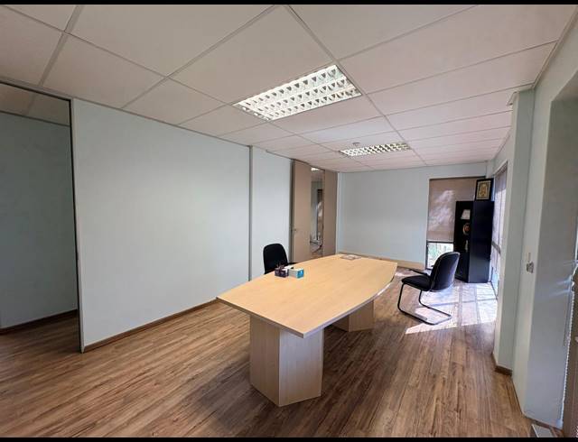 255M² OFFICE TO LET IN NOORDWYK